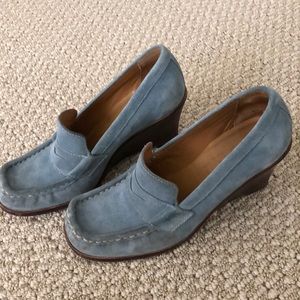 Michael KORS Lt. Blue Suede wedge loafers sz 7